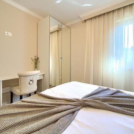 Luxury Apartments Villa Stina ปิเนซิตซี ภายนอก รูปภาพ