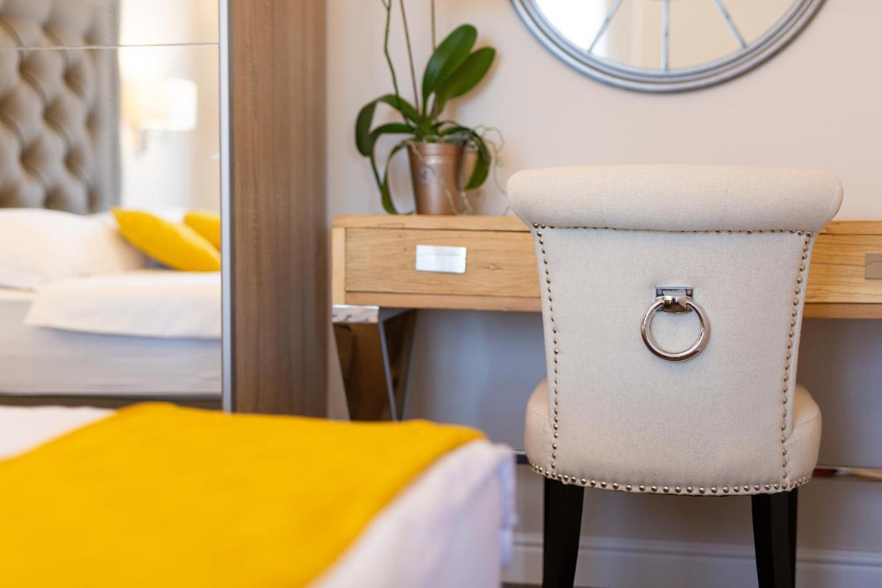 Luxury Apartments Villa Stina ปิเนซิตซี ภายนอก รูปภาพ
