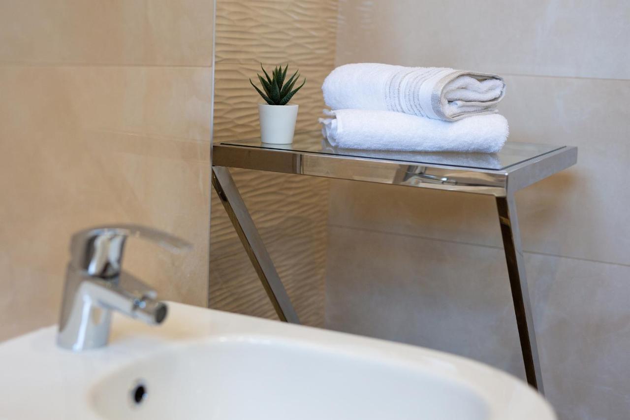 Luxury Apartments Villa Stina ปิเนซิตซี ภายนอก รูปภาพ