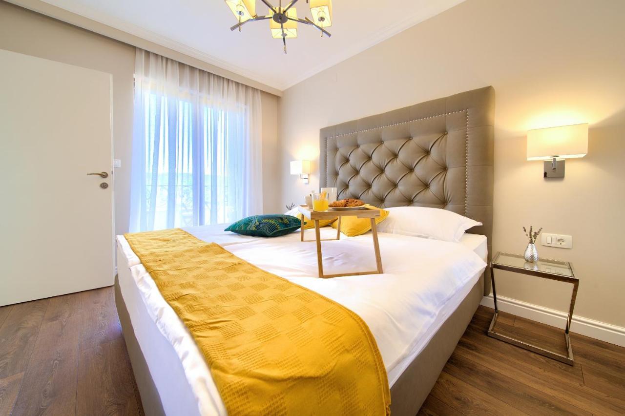 Luxury Apartments Villa Stina ปิเนซิตซี ภายนอก รูปภาพ