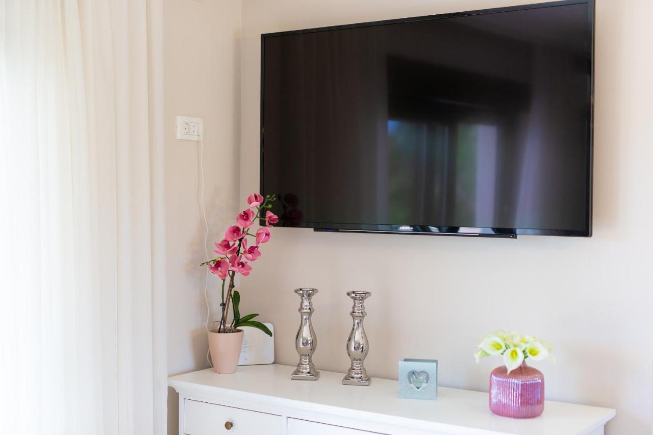 Luxury Apartments Villa Stina ปิเนซิตซี ภายนอก รูปภาพ